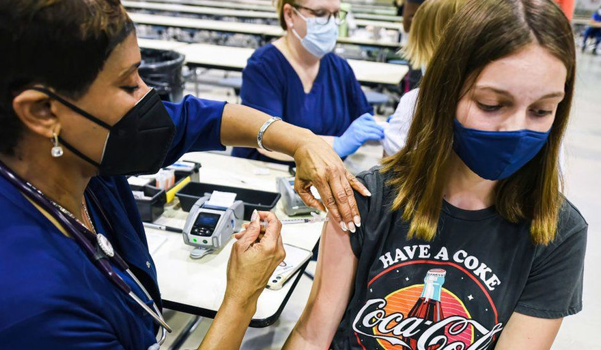 FDA officials back Pfizer jab for children over five in US